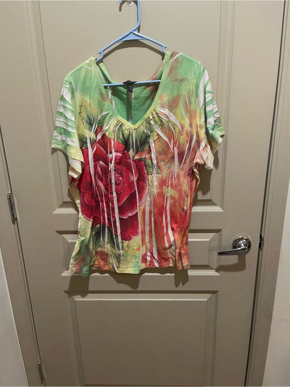 Luxe Tie-Dye V-Neck Short Sleeve Top - Red, Green, Orange